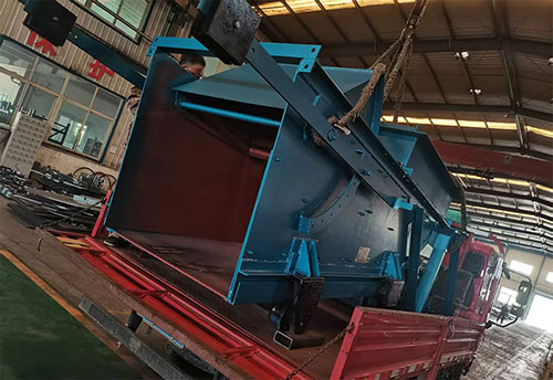 山東礦安機(jī)電有限公司往復(fù)式給煤機(jī)順利裝車發(fā)貨 助力客戶高效生產(chǎn)